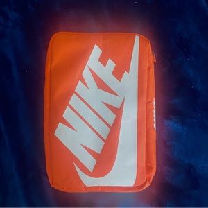 Brand new NWT Classic Nike Shoebox Travel Bag